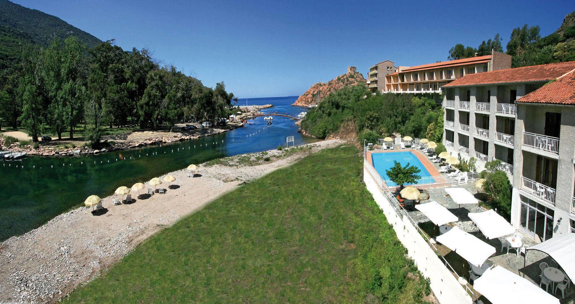 Le Marina Porto (Corsica)